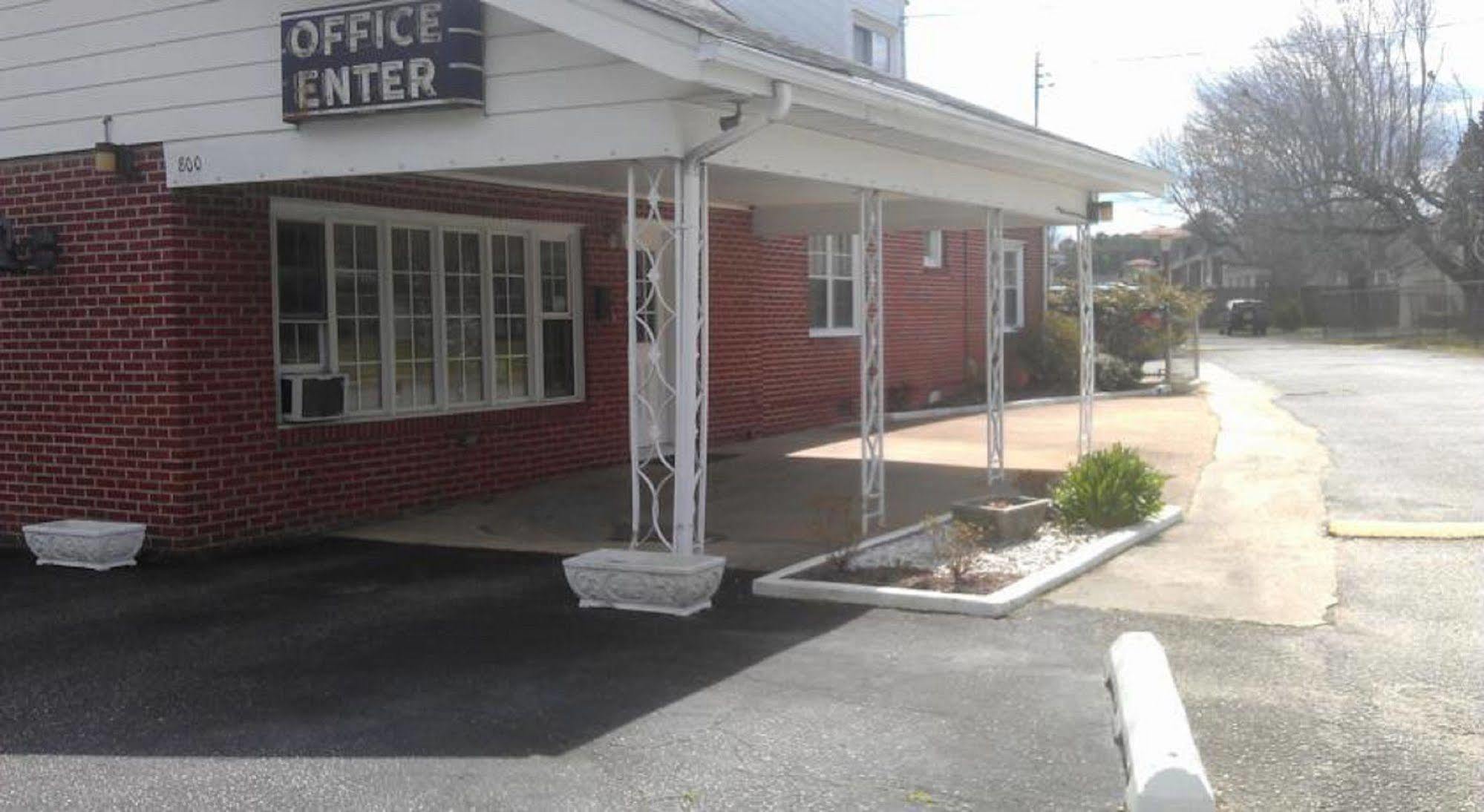 Bassett Motel Williamsburg Eksteriør billede